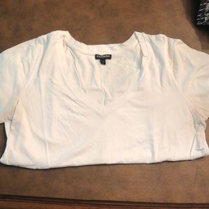 Express white tee